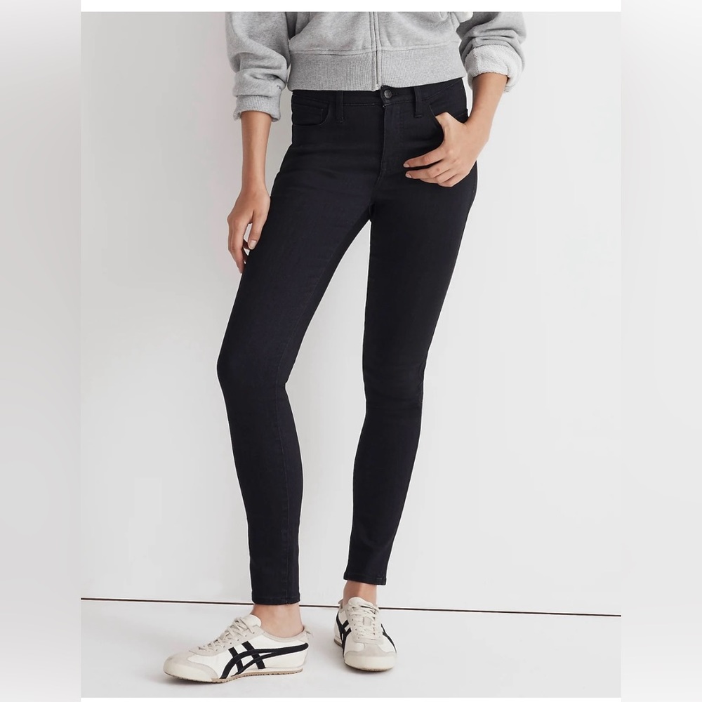 Madewell Roadtripper skinny jeans in black